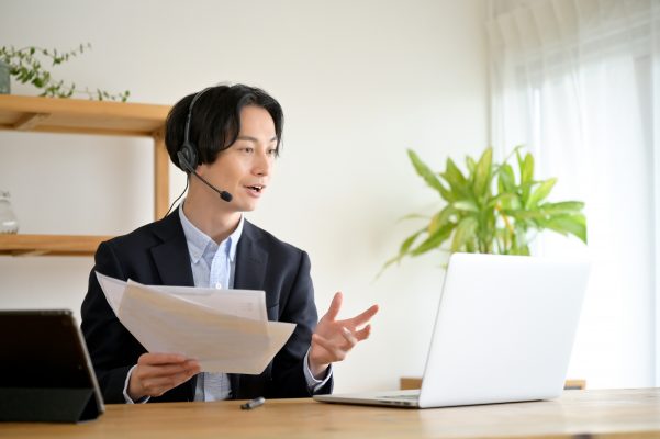 オンラインで保険の説明